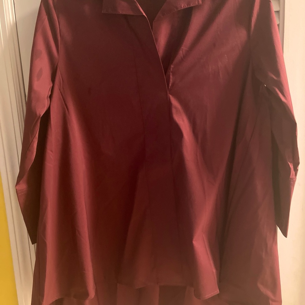 Poplin pullover blouse. New Never been worn. QVC Overstock item